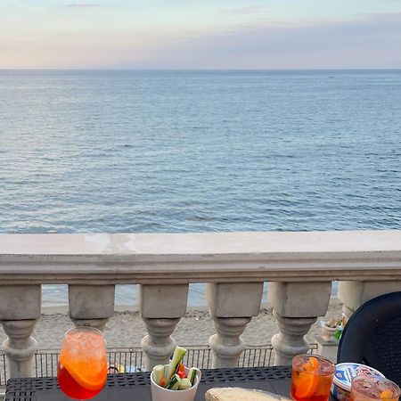 Maremare Apartments جيارديني ناكسوس المظهر الخارجي الصورة