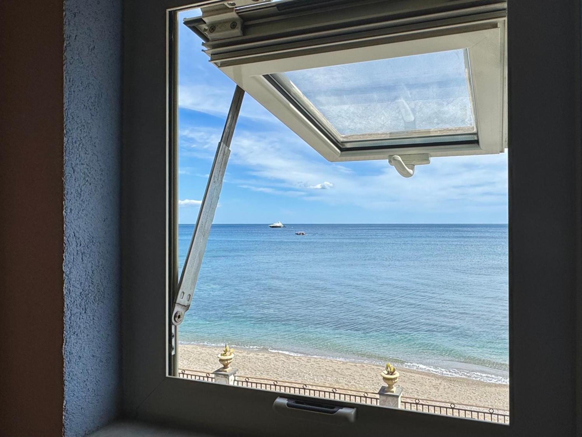 Maremare Apartments جيارديني ناكسوس المظهر الخارجي الصورة